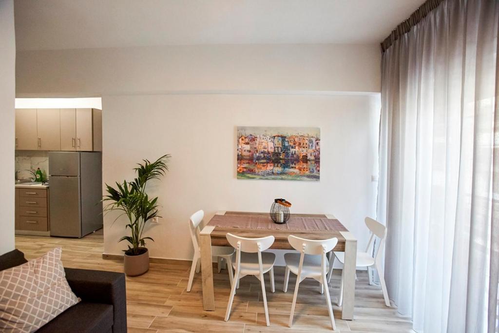 Mg Apartments 亚历山德鲁波利斯 外观 照片